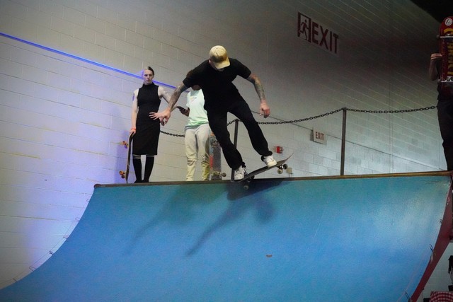 Grinding that coping